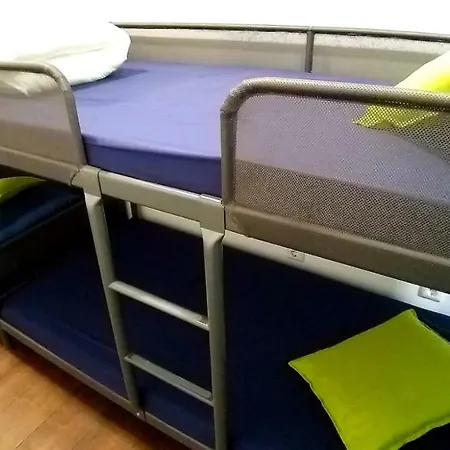 Hostal Theorynomad Al *