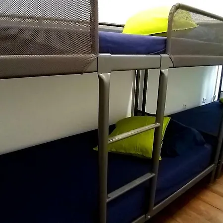 Theorynomad Al Hostal