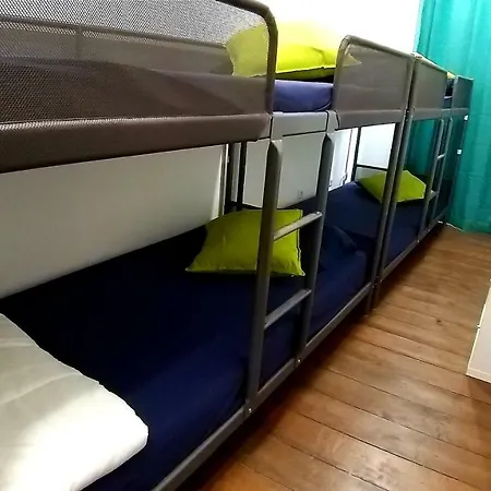 Theorynomad Al Hostel *