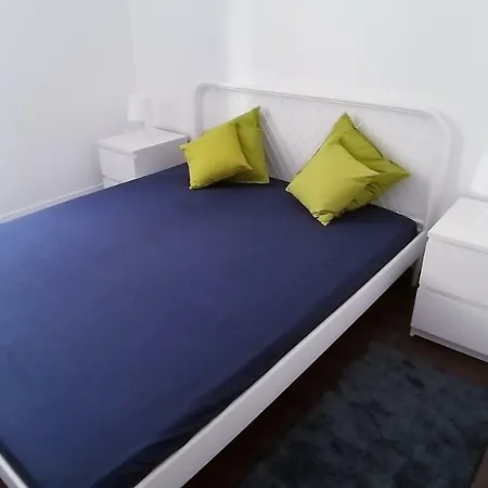 Hostel Theorynomad Al *