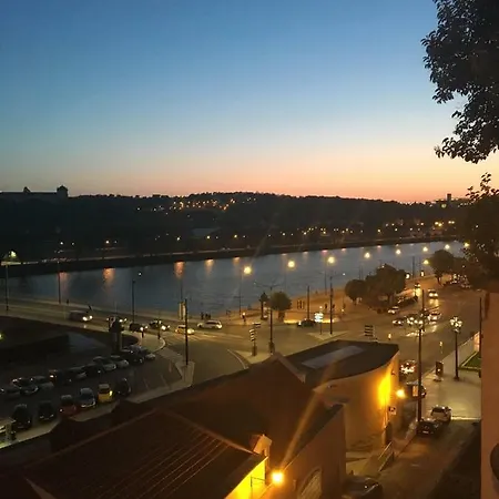 Theorynomad Al Hostel Coimbra